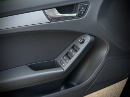 AUDI A4 “AMBIENTE”