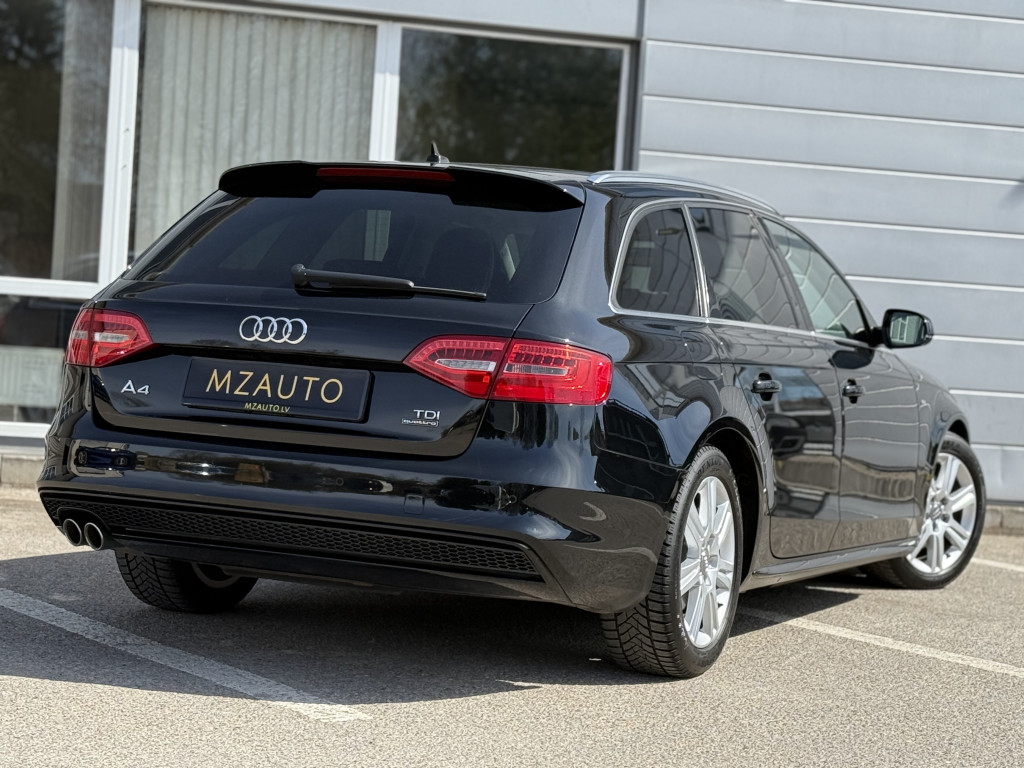 AUDI A4 S-LINE QUATTRO