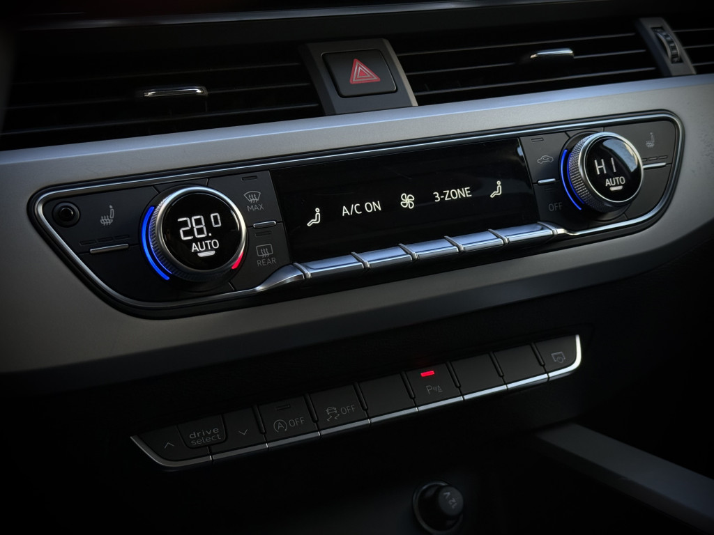 AUDI A4 40TDI S-LINE