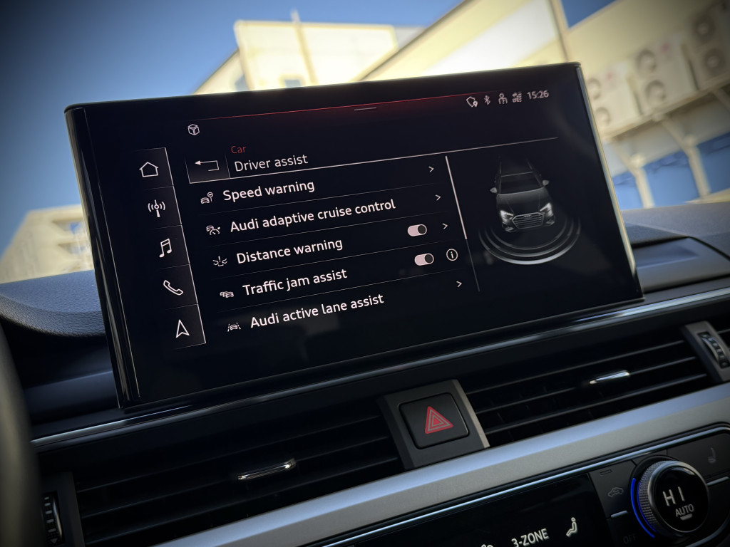 AUDI A4 40TDI S-LINE