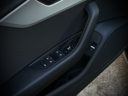 AUDI A4 40TDI S-LINE