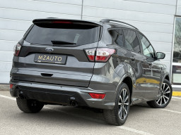 FORD KUGA “ST-LINE” 4X4