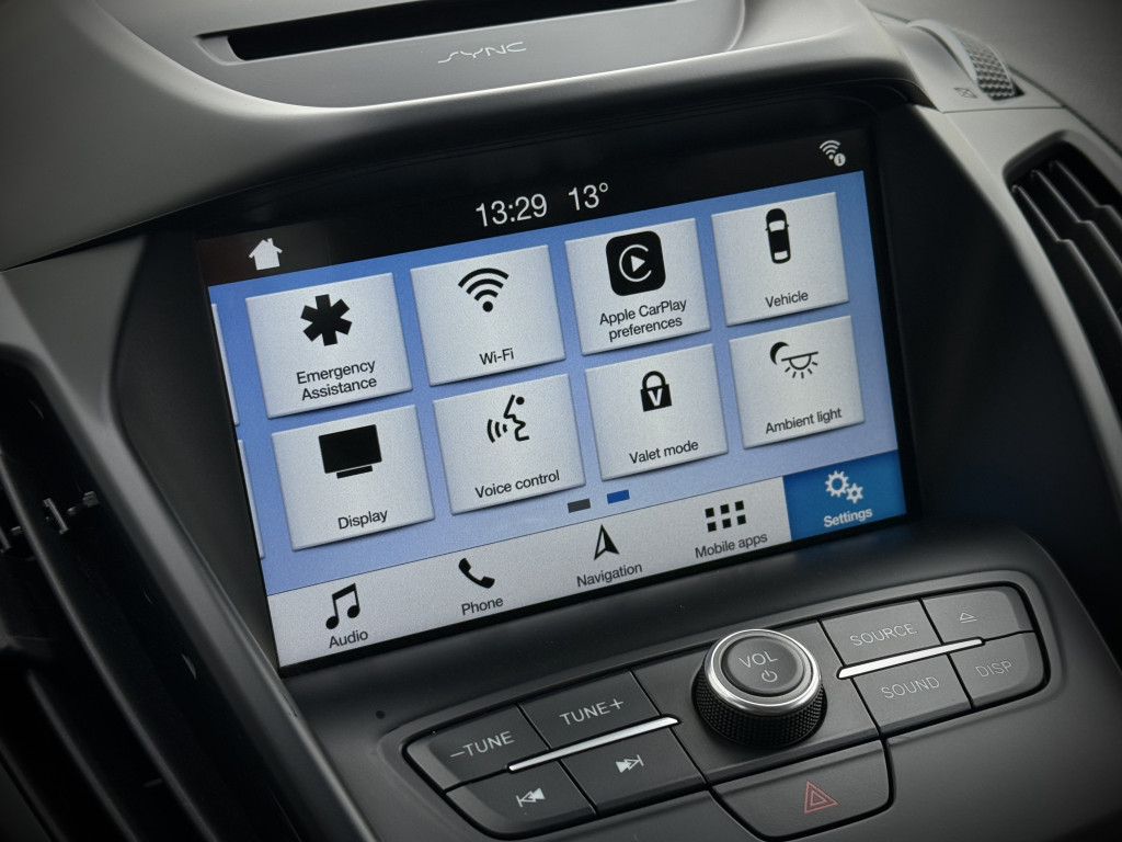 FORD KUGA “ST-LINE” 4X4