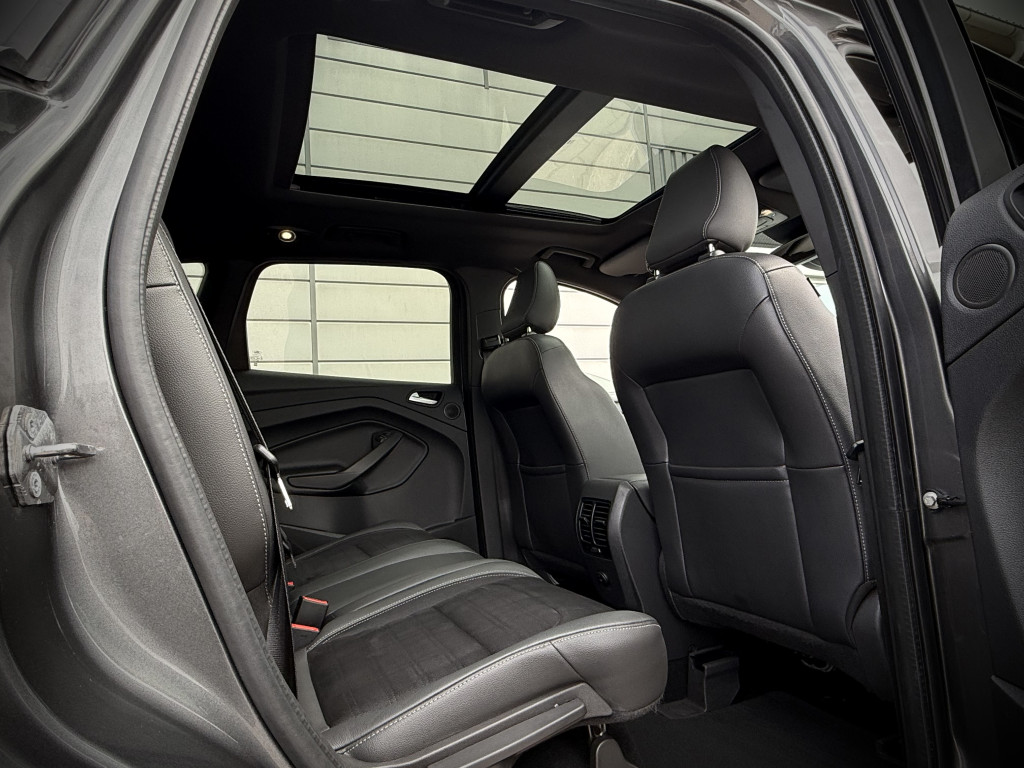 FORD KUGA “ST-LINE” 4X4