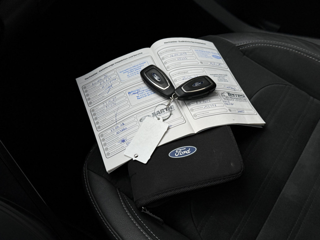 FORD KUGA “ST-LINE” 4X4