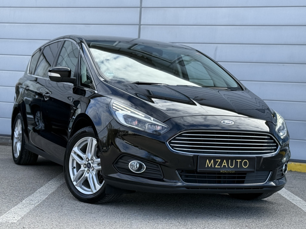FORD S-MAX “TITANIUM”