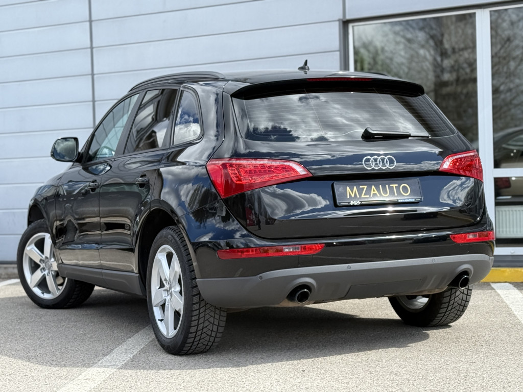 AUDI Q5 QUATTRO
