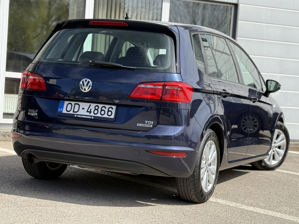 VW GOLF SPORTSVAN