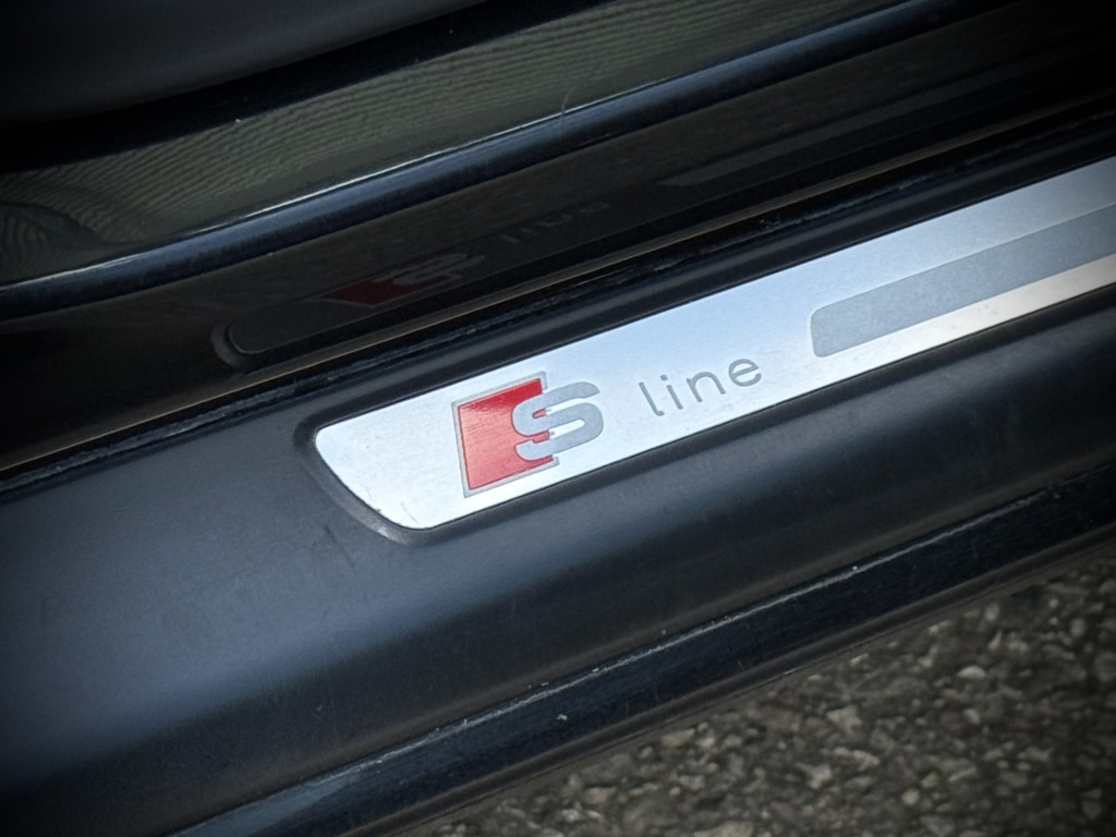AUDI A6 S-LINE QUATTRO
