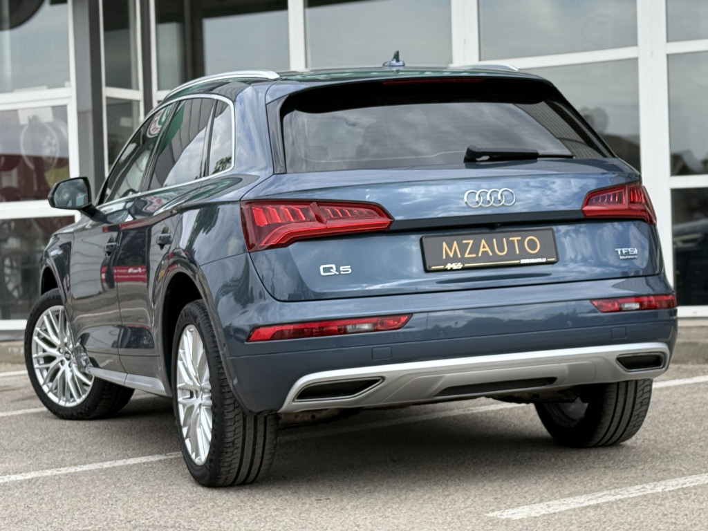 AUDI Q5 “DESIGN” QUATTRO