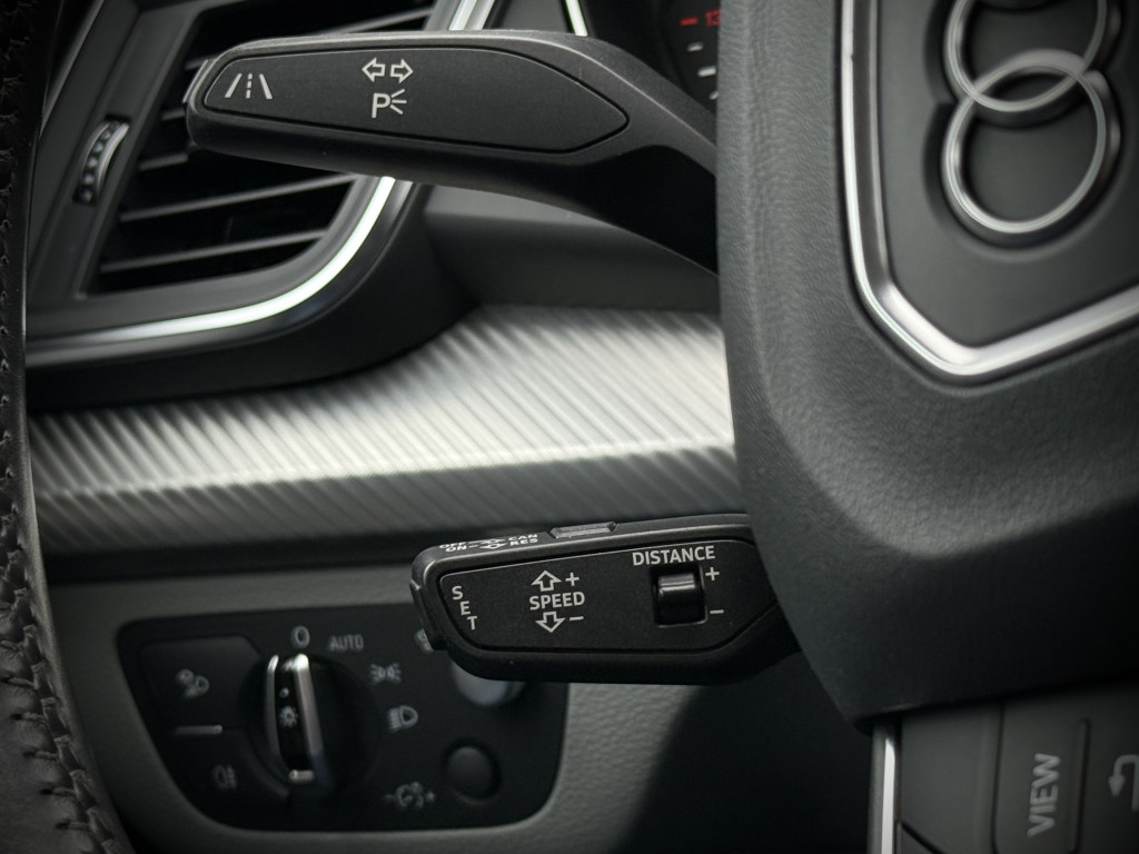AUDI Q5 “DESIGN” QUATTRO