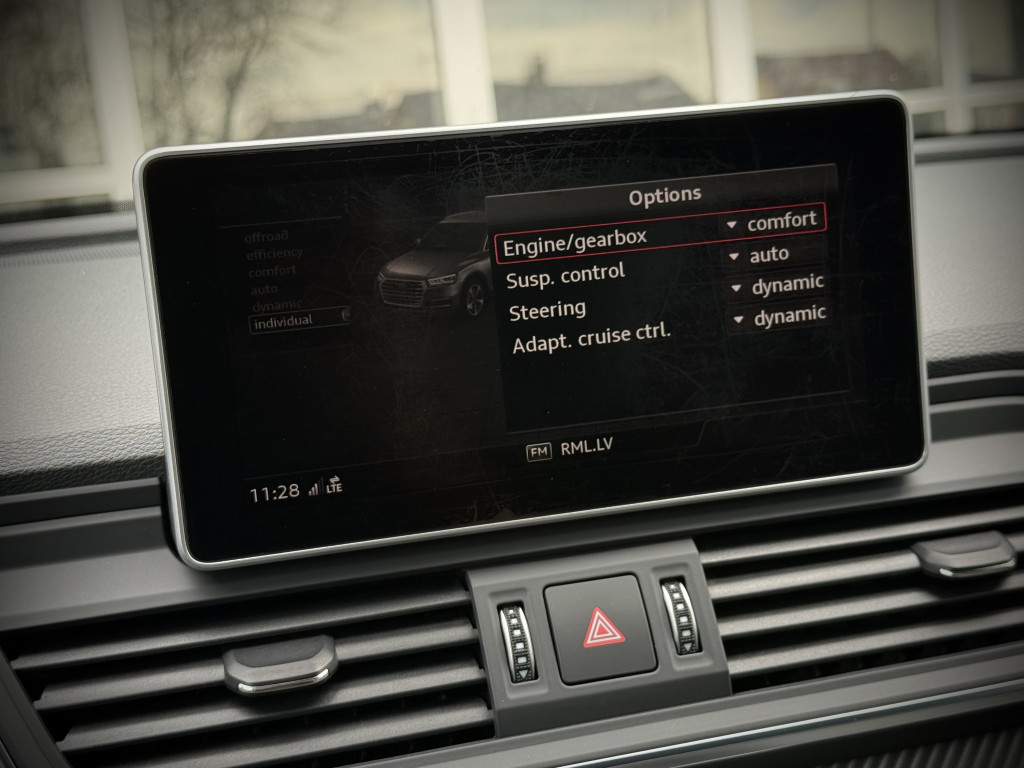 AUDI Q5 “DESIGN” QUATTRO