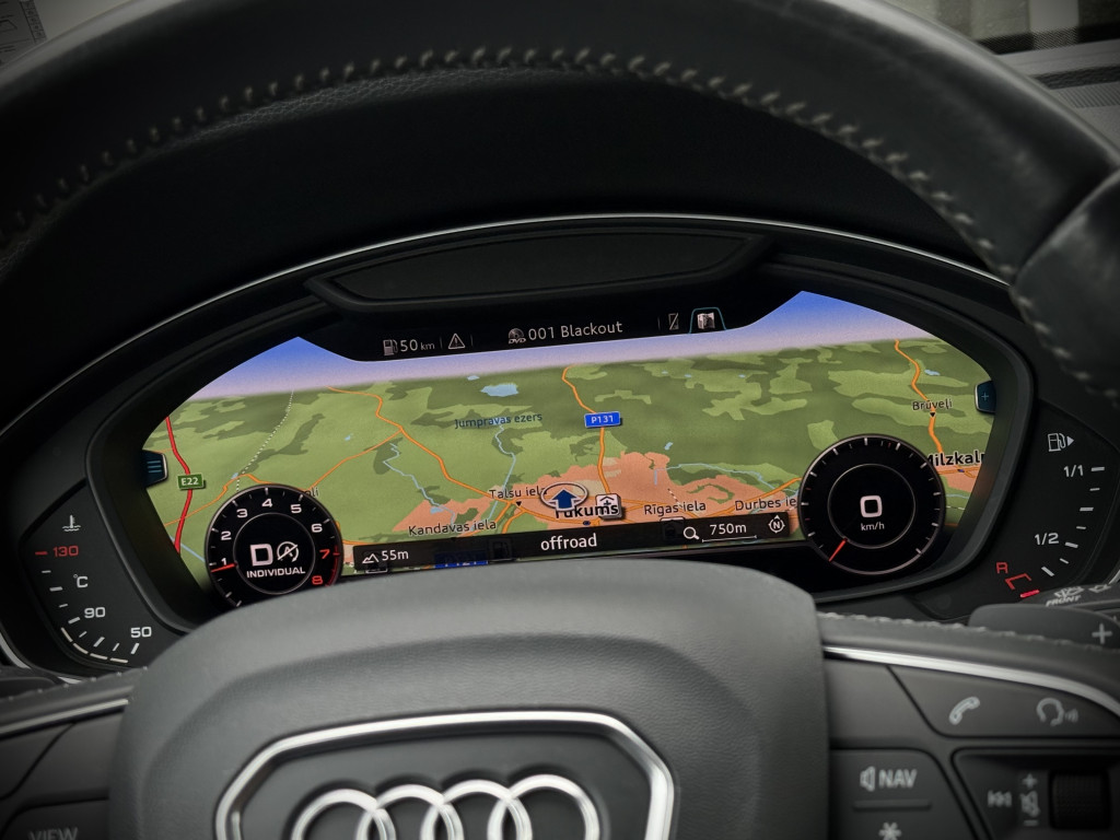 AUDI Q5 “DESIGN” QUATTRO