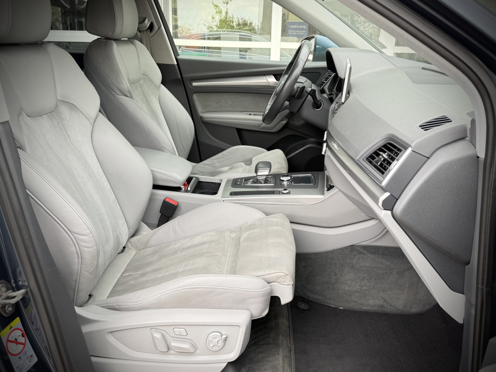 AUDI Q5 “DESIGN” QUATTRO