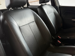 FORD FIESTA “TITANIUM”