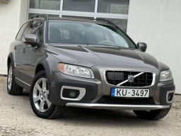 VOLVO XC70 AWD