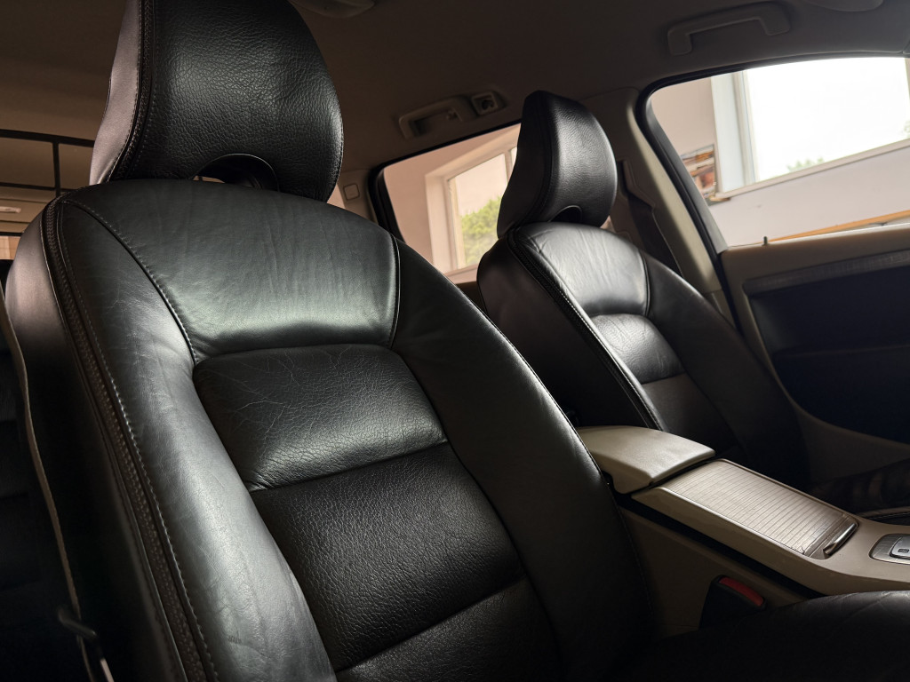 VOLVO XC70 AWD