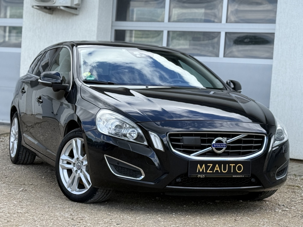 VOLVO V60 “SUMMUM”