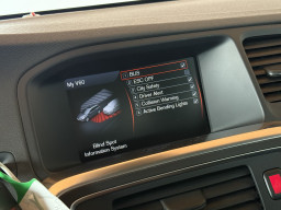 VOLVO V60 “SUMMUM”