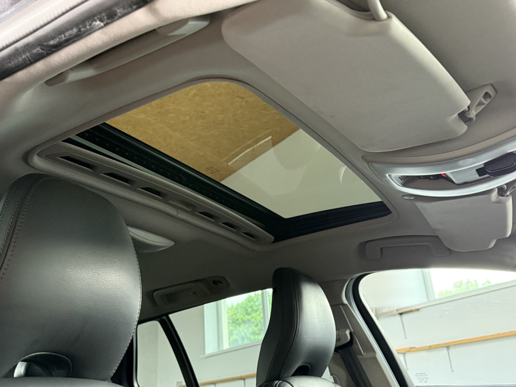 VOLVO V60 “SUMMUM”