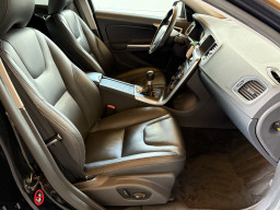 VOLVO V60 “SUMMUM”