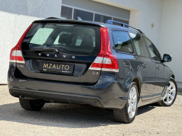 VOLVO V70 D3
