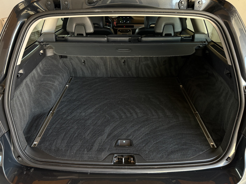 VOLVO V70 D3