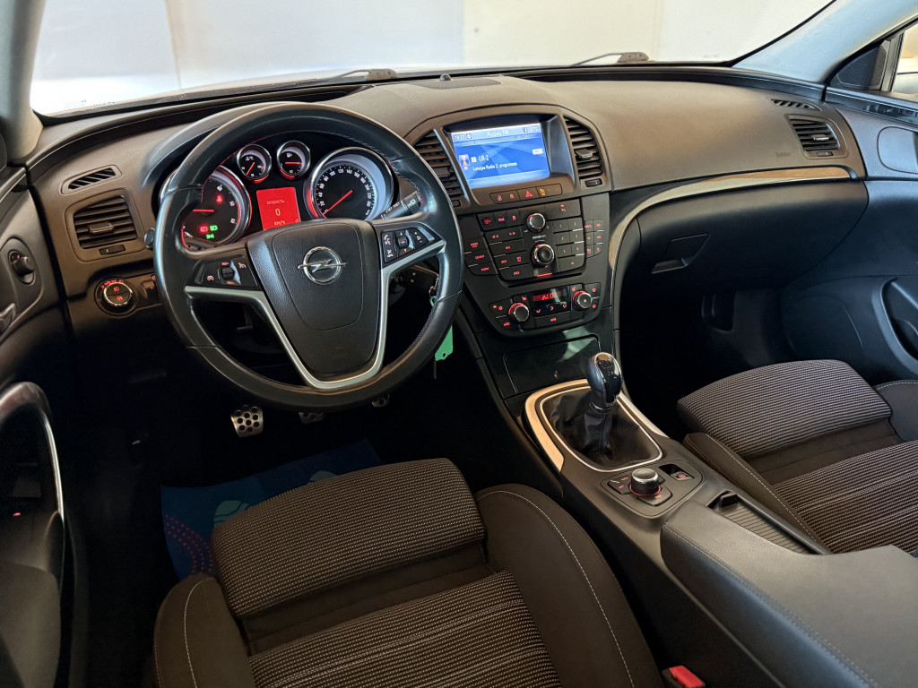 OPEL INSIGNIA
