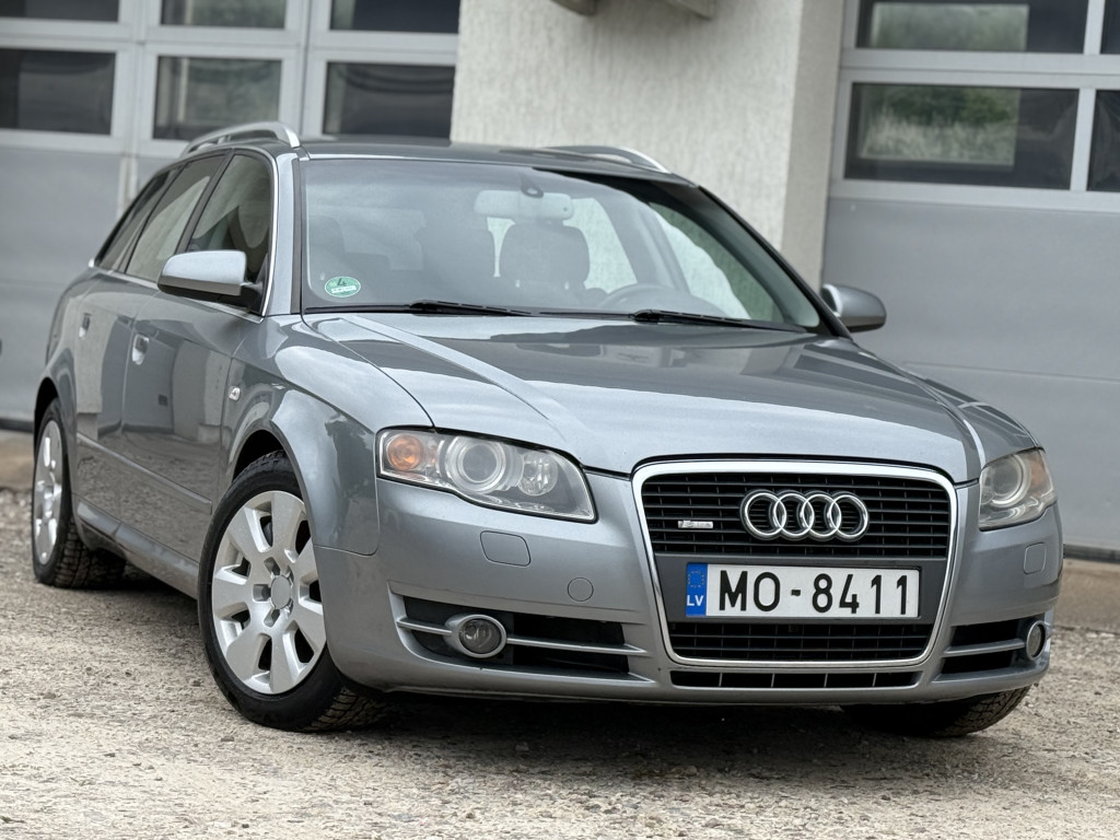 AUDI A4 