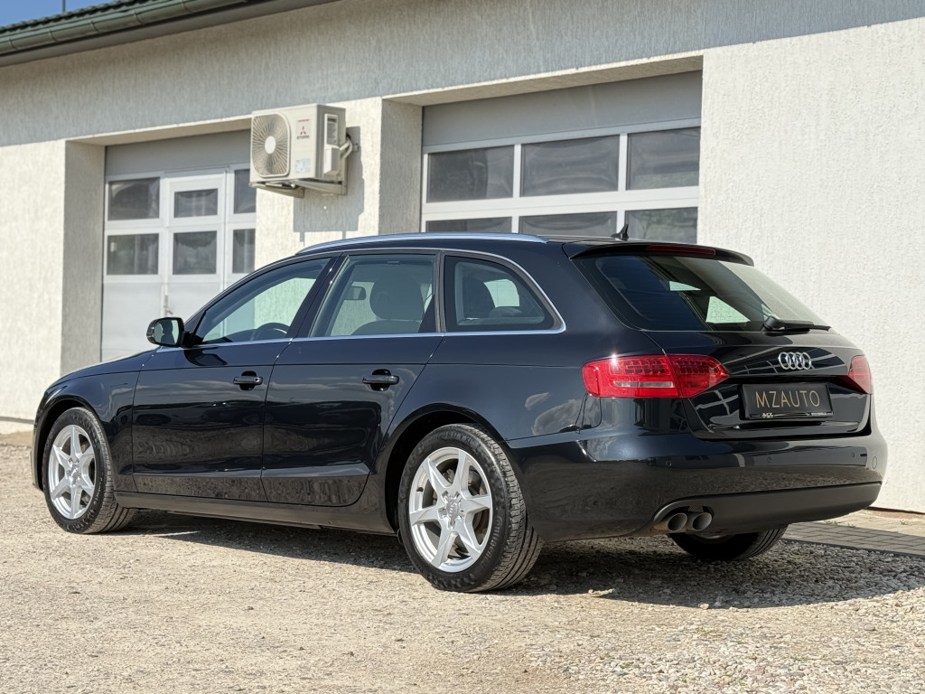 AUDI A4 “AMBIENTE”