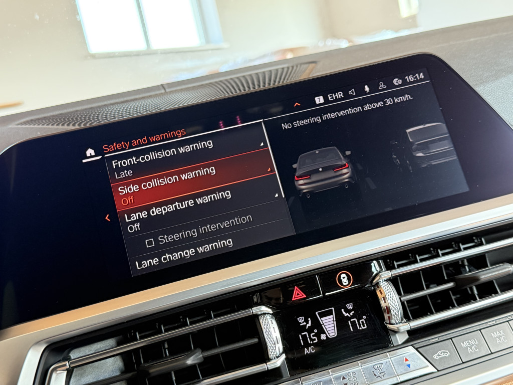 BMW 330I “M-SPORTSPAKET”