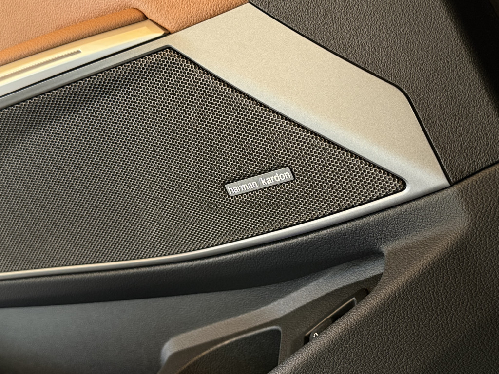 BMW 330I “M-SPORTSPAKET”