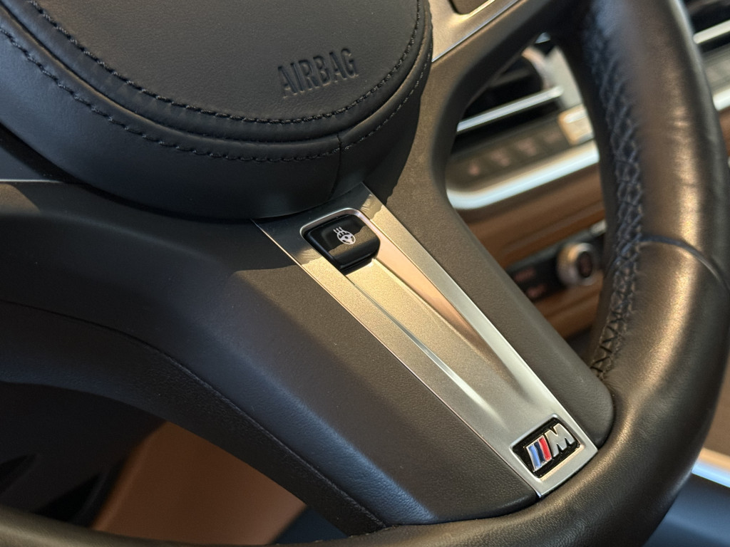 BMW 330I “M-SPORTSPAKET”