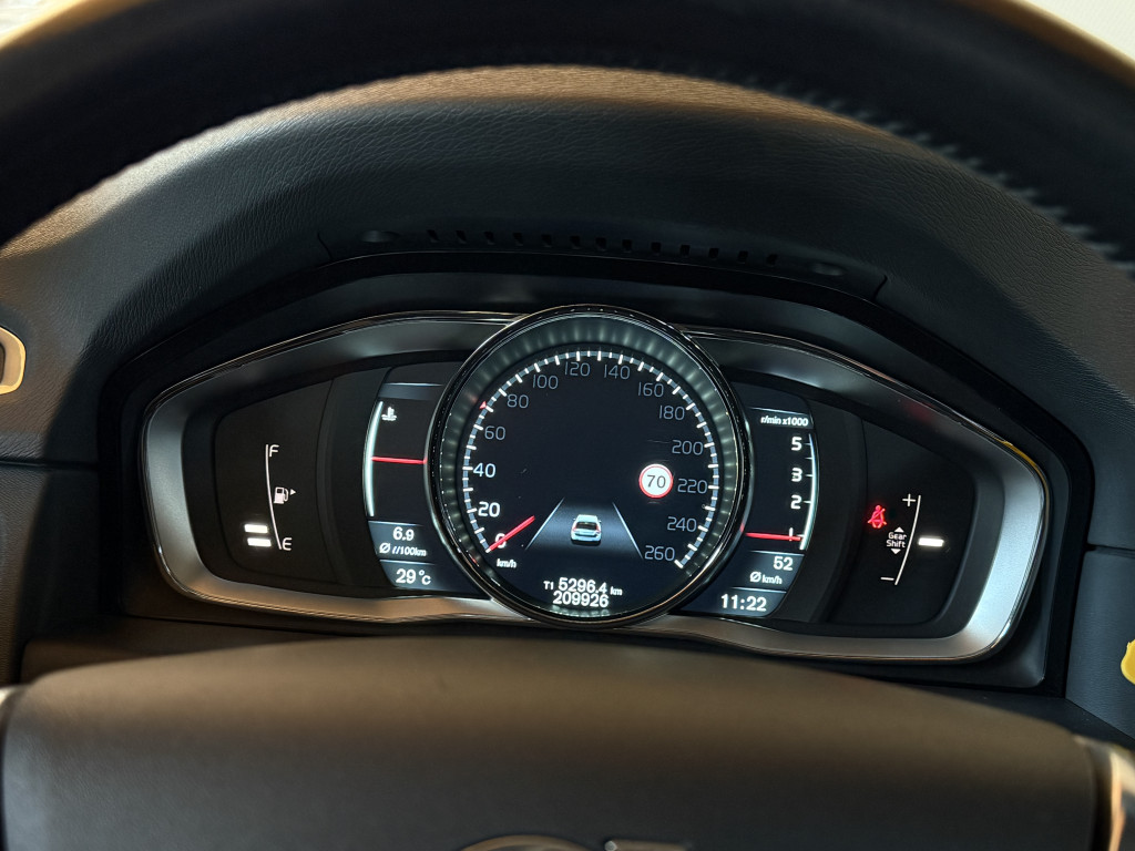 VOLVO V70 D5 “POLESTAR”