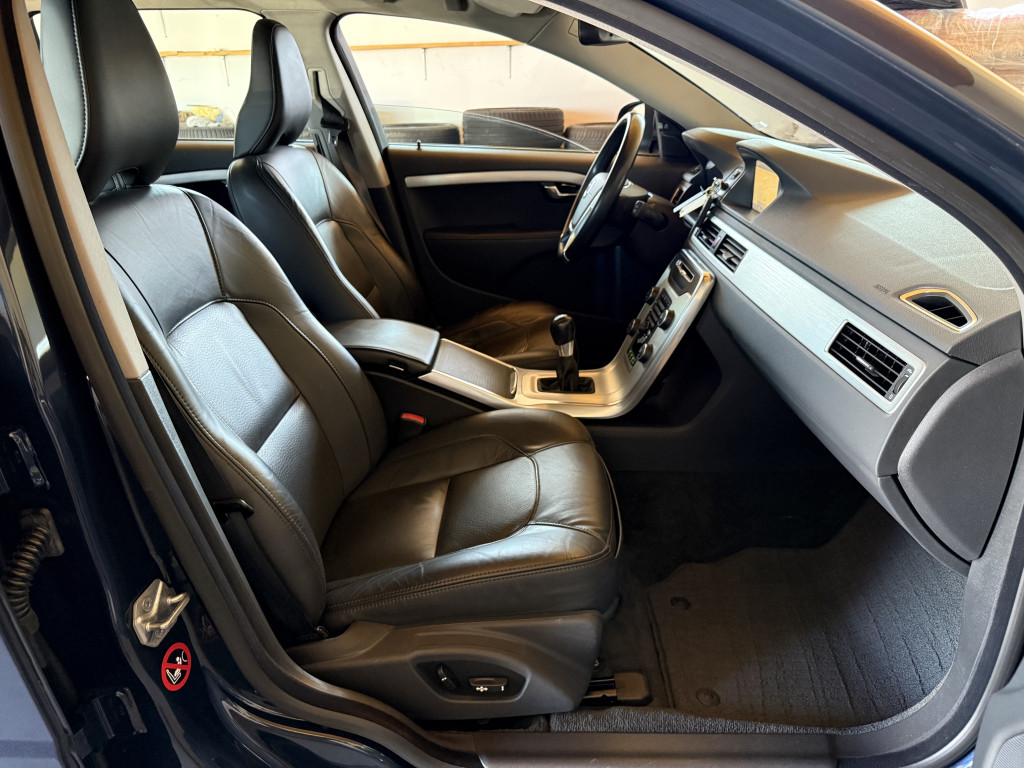 VOLVO V70 D5 “POLESTAR”