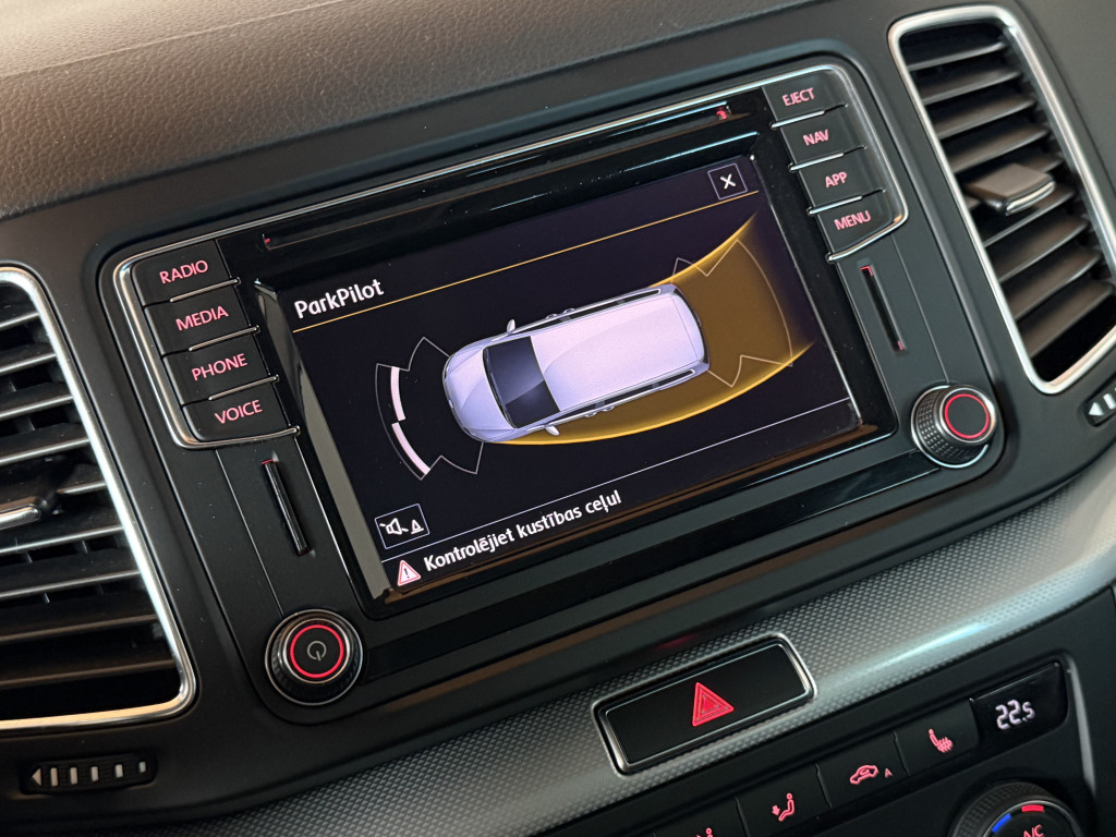 VW SHARAN