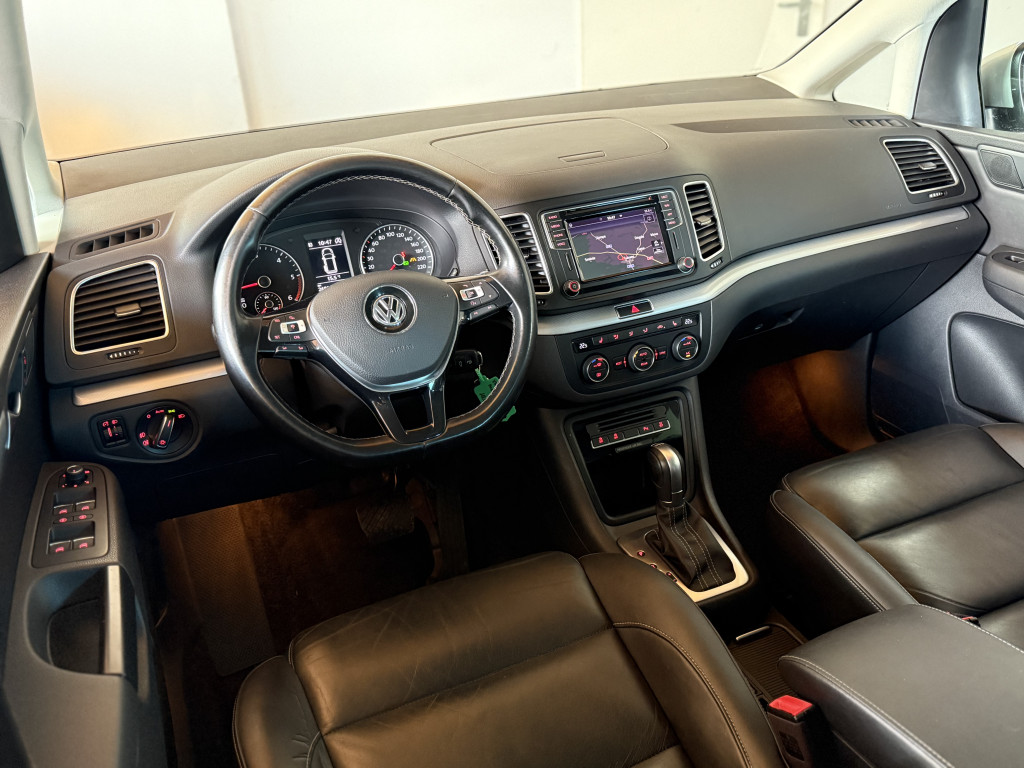 VW SHARAN