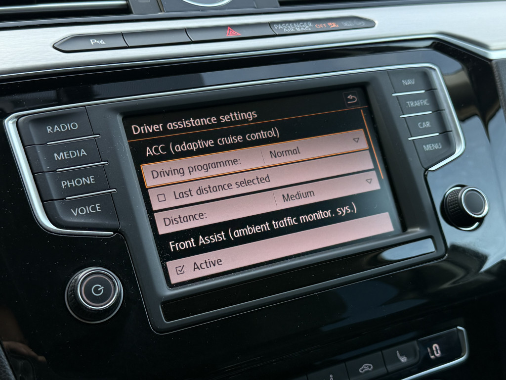 VW PASSAT “HIGHLINE”