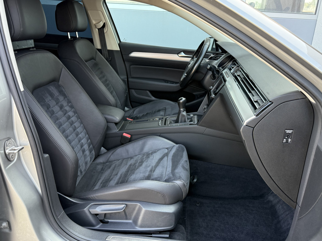 VW PASSAT “HIGHLINE”