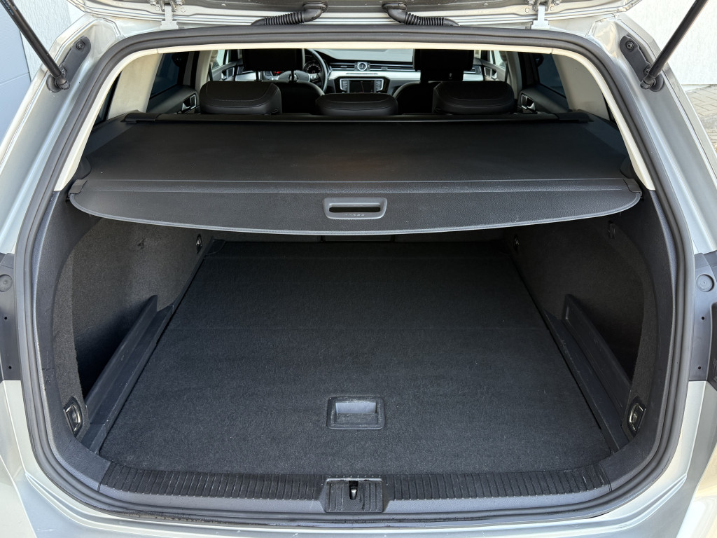 VW PASSAT “HIGHLINE”