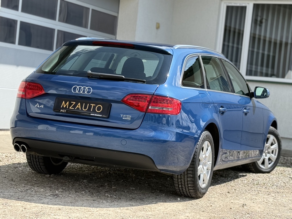 AUDI A4 QUATTRO