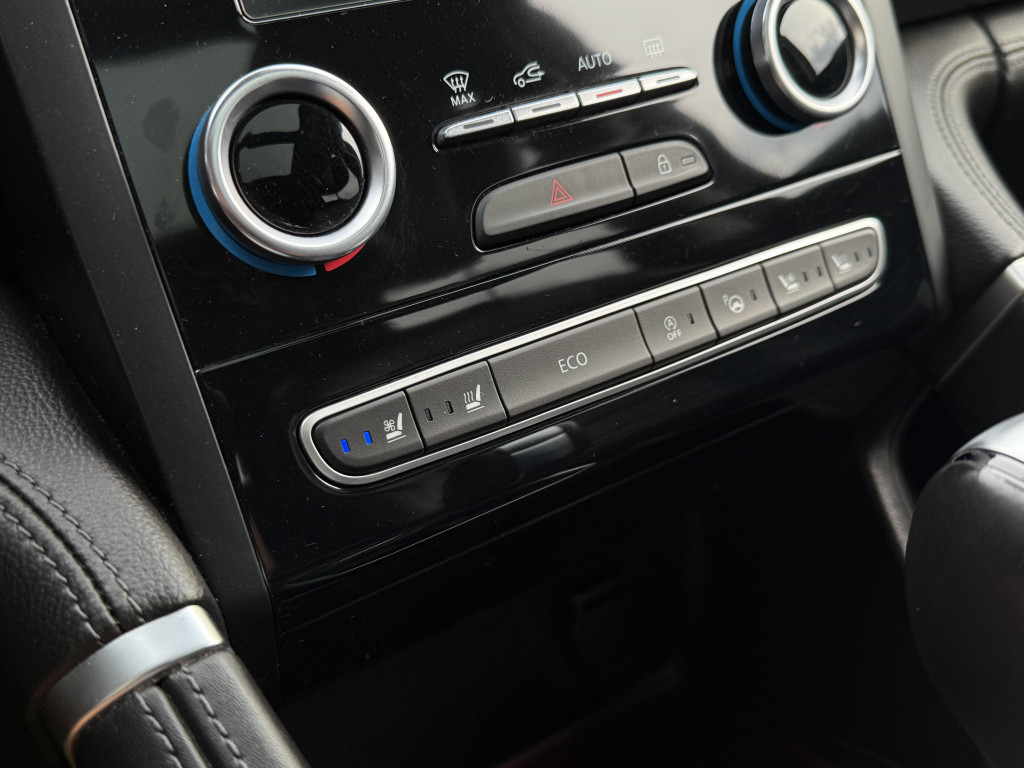 RENAULT KOLEOS “INITIALE PARIS”