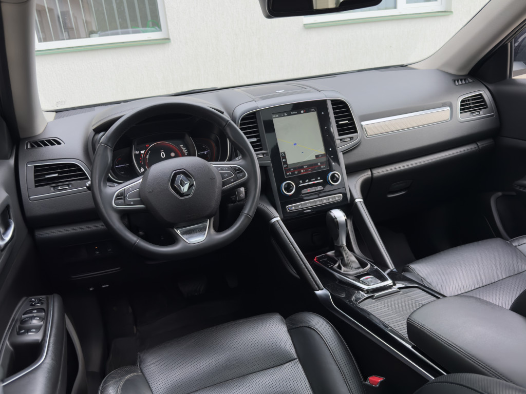 RENAULT KOLEOS “INITIALE PARIS”