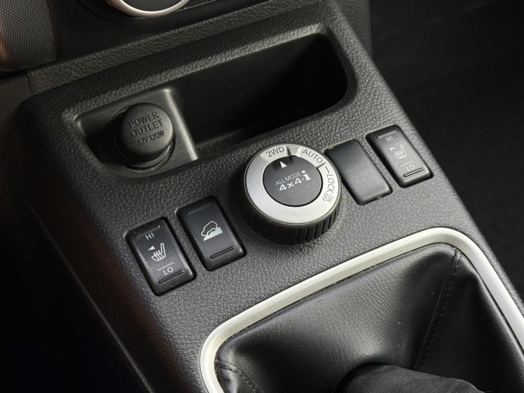 NISSAN X-TRAIL 4X4