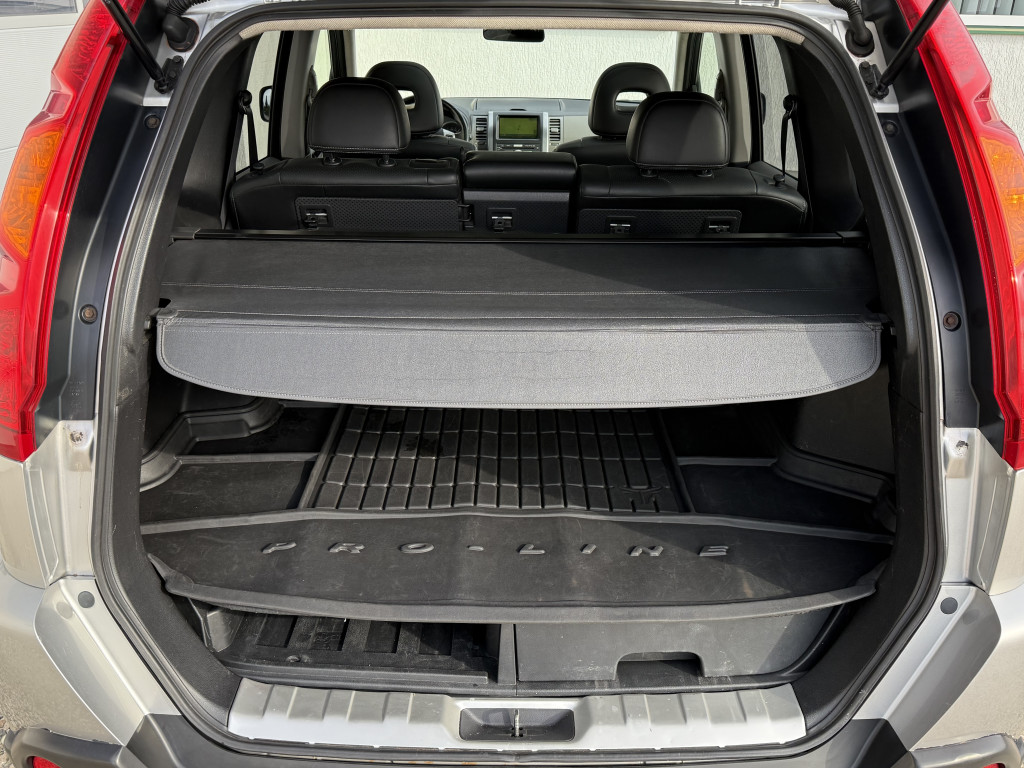 NISSAN X-TRAIL 4X4
