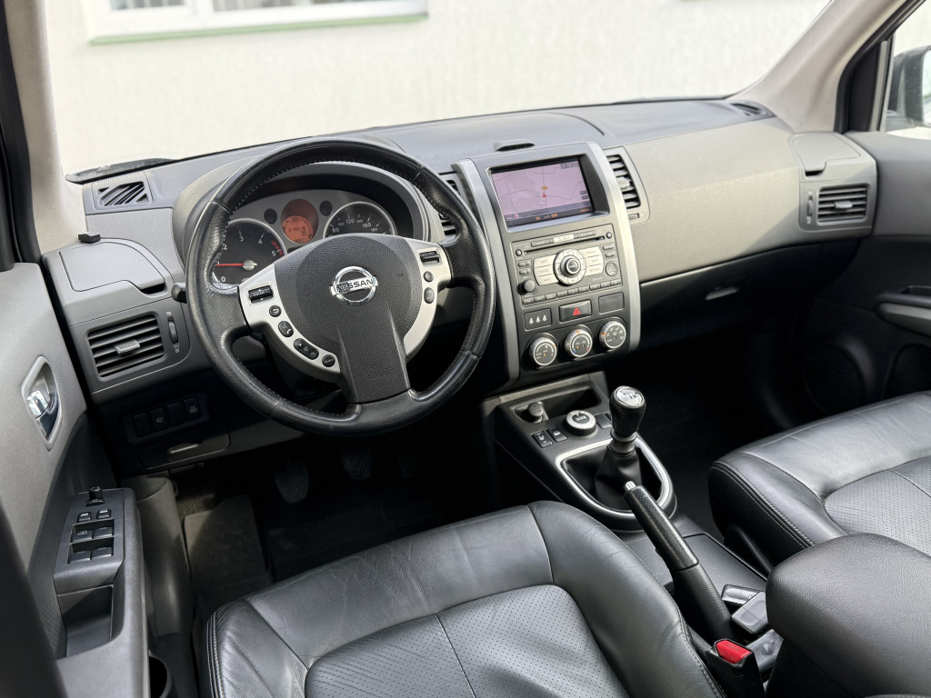 NISSAN X-TRAIL 4X4