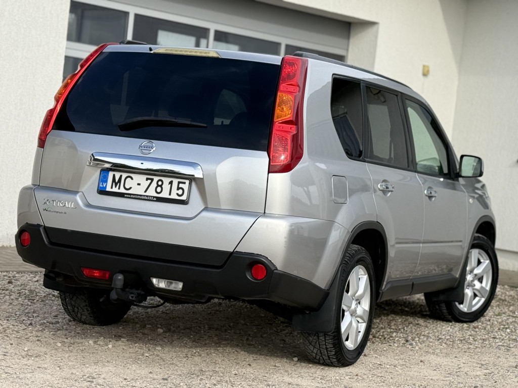NISSAN X-TRAIL 4X4