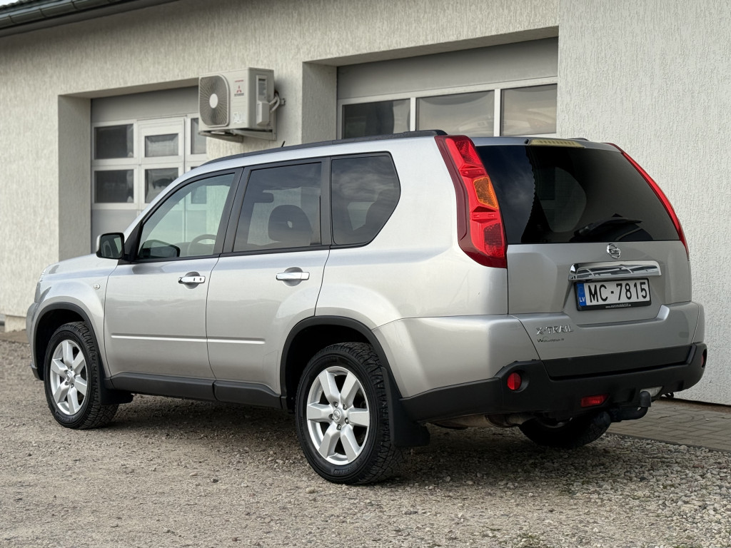 NISSAN X-TRAIL 4X4