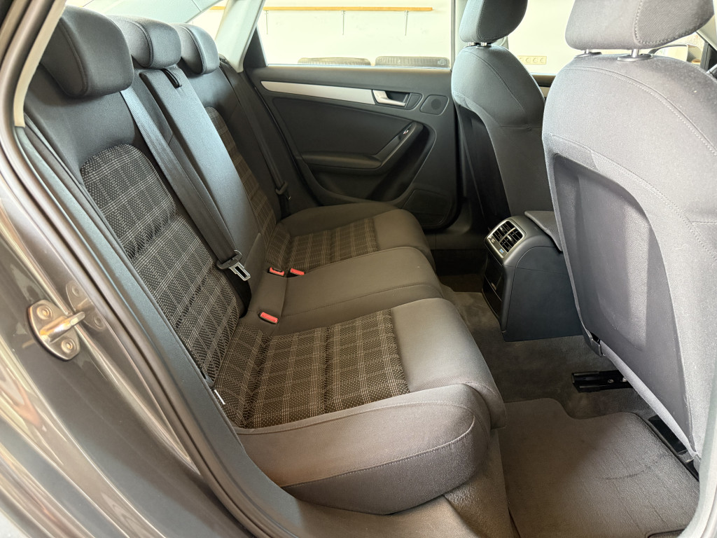 AUDI A4 “ATTRACTION”