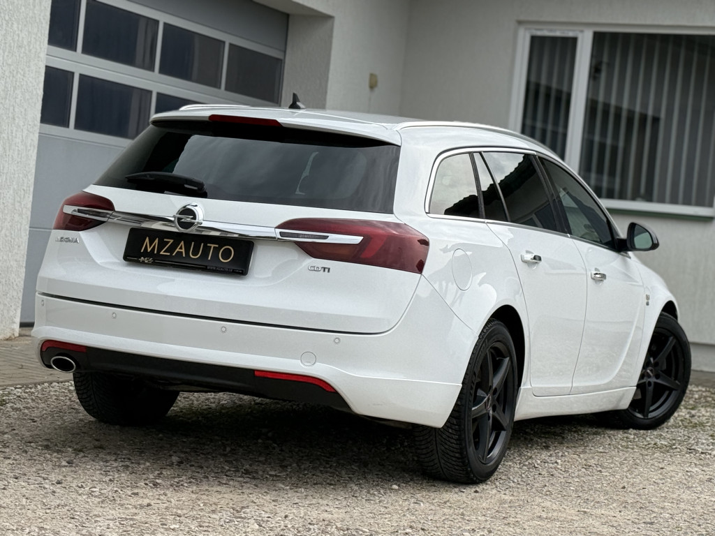OPEL INSIGNIA “OPC LINE”